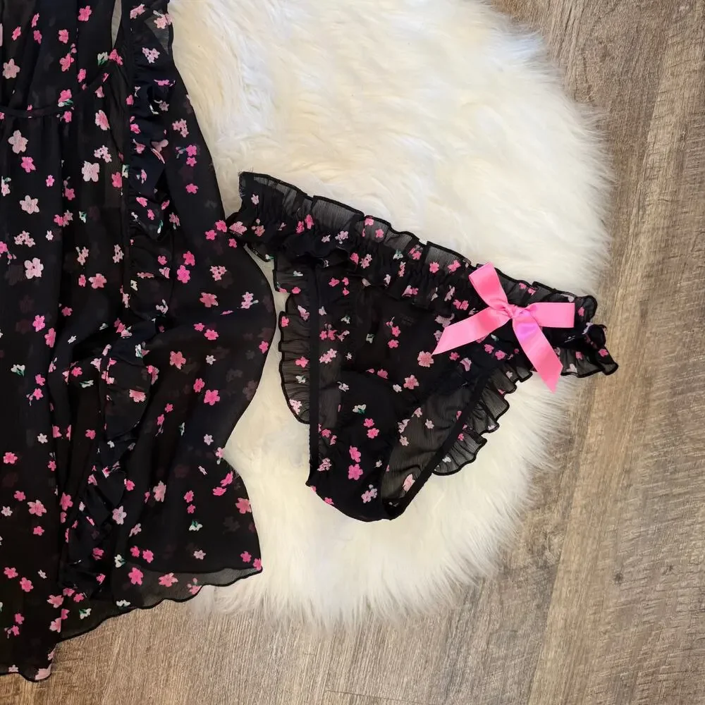 Victoria's Secret Vintage 2 Pc Lingerie Set - Size M